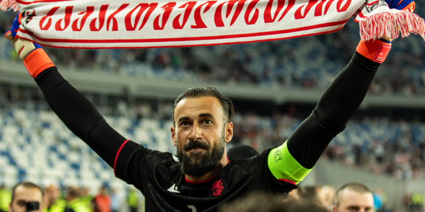 "წნეხის ქვეშ ვიყავი და დიდი ზეწოლა იყო" - რა მომენტი გაიხსენა გიორგი ლორიამ სანაკრებო კარიერიდან