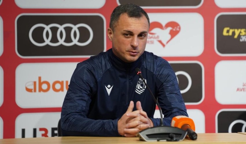"ბოდიშს ვუხდი გულშემატკივრებს, ასეთი მსაჯობა არსად მინახავს..." - იბერია 1999-ის მთავარი მწვრთნელის პრესკონფერენცია