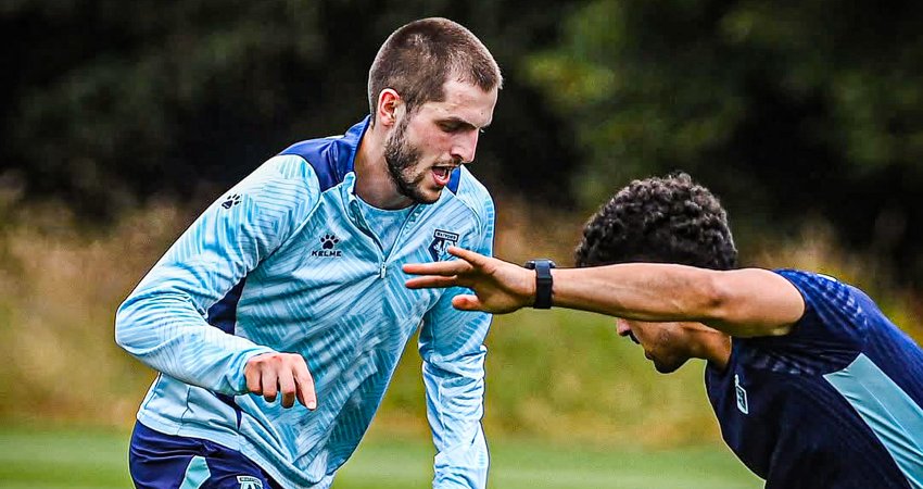 ოუტფორდის მთავარმა მწვრთნელმა ოფიციალური განცხადება გააკეთა - როდის დაბრუნება ჩაკვეტაძე თამაშებში