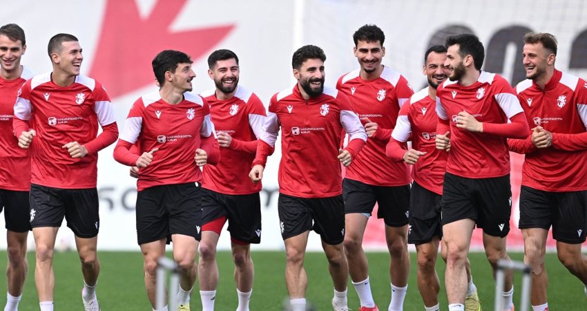 ორმა ფეხბურთელმა განცალკევებით ივარჯიშა - რა სიტუაციაა ნაკრებში ესპანეთთან მატჩამდე ორმა ფეხბურთელმა განცალკევებით ივარჯიშა - რა სიტუაციაა ნაკრებში ესპანეთთან მატჩამდე