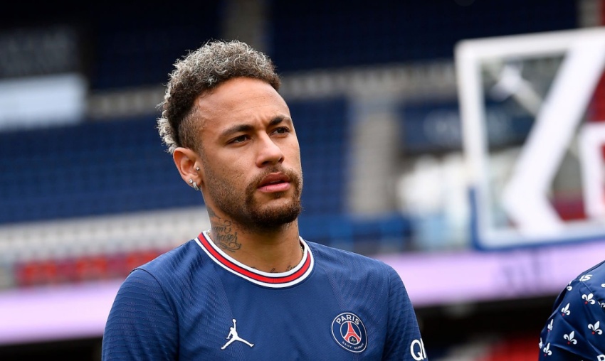 "მას კლაუსტროფობია აქვს და ყოველთვის ასე იქცევა" - უცნობი ამბავი ნეიმარზე