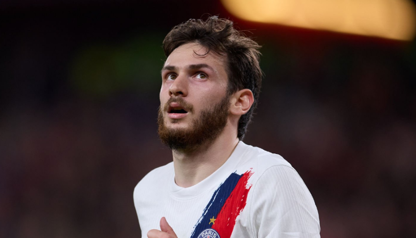 VIDEO: "კვარას გიჟური კონტროლი" - "პსჟ"-ს გვერდმა ხვიჩას ვიდეო მიუძღვნა