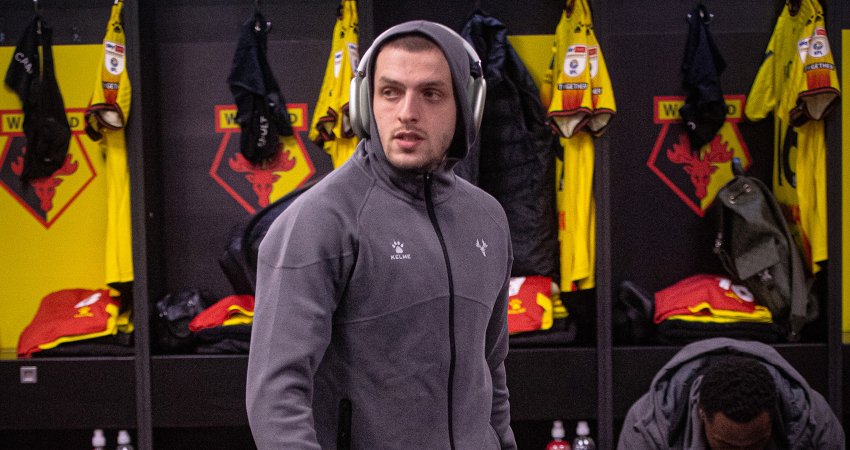 ოუტფორდში ჩაკვეტაძეს ახალი მეტსახელი მოუფიქრეს - რას წერს ოფიციალური გვერდი