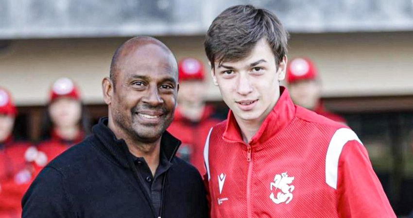 "ის უცხოპლანეტელს ჰგავდა..." - თორნიკე კვარაცხელიაზე იტალიაში წერენ