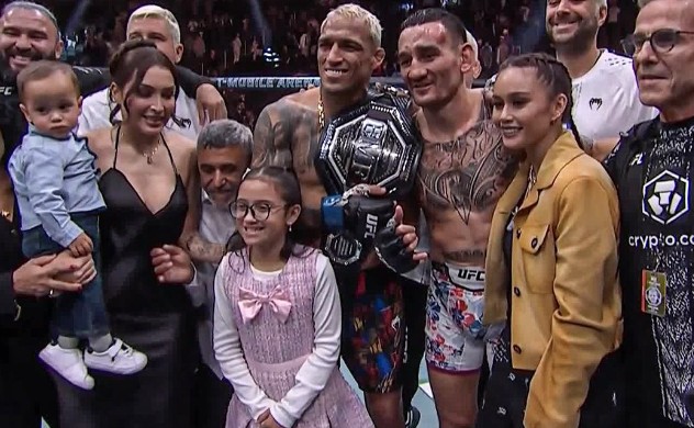 საოცარი ადამიანია - რა გააკეთა ჩარლზ ოლივეირამ მაქს ჰოლოუეის დამარცხების შემდეგ მეტოქისადმი