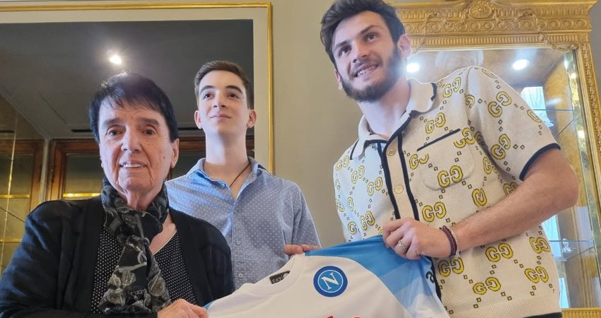 "გვეამაყება რომ ხარ ქართველი!" - ნონა გაფრინდაშვილი ხვიჩას მიმართავს "გვეამაყება რომ ხარ ქართველი!" - ნონა გაფრინდაშვილი ხვიჩას მიმართავს
